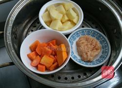 土豆胡萝卜鸡肉泥的做法图解2