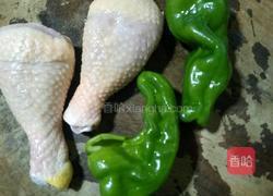 麻花炒鸡腿肉的做法图解2