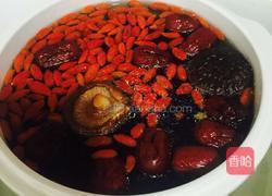 黑沙海参冬菇猪骨炖汤的做法图解7