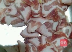 农家小炒肉的做法图解1