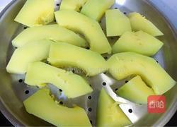 南瓜虾仁浓汤的做法图解2
