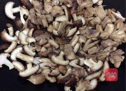 香菇滑鸡的做法图解5