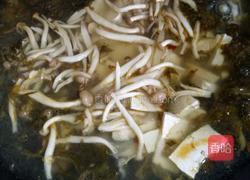 酸菜豆腐蟹味鱼的做法图解4