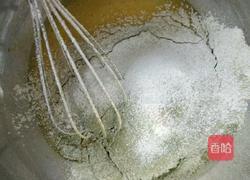 抹茶戚风蛋糕的做法图解4
