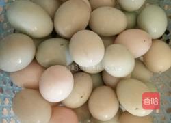 蛋黄莲蓉月饼的做法图解2