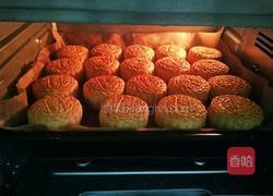 蛋黄莲蓉月饼的做法图解16