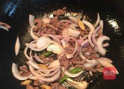黑胡椒牛柳河粉的做法图解6