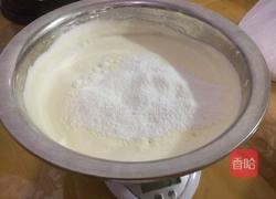 椰蓉蓝莓分蛋海绵小蛋糕的做法图解6