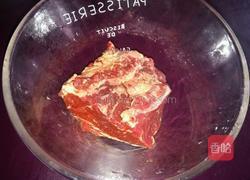  西芹牛肉丝的做法图解1