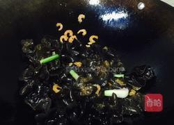 香葱虾米炒木耳的做法图解7