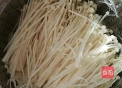 虫草花拌金针菇的做法图解1