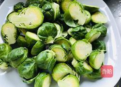 蒜蓉腊肉香炒抱子甘蓝(Brussels Sprouts）的做法图解4