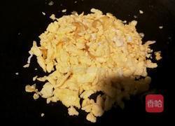 韭菜鸡蛋馅饺子的做法图解2