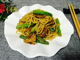 五花肉扁豆焖面