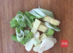 豆腐炒虾仁的做法图解2