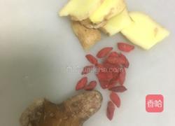 老火黄精枸杞牛尾汤的做法图解1