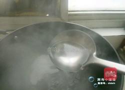 糖霜花生的做法图解3