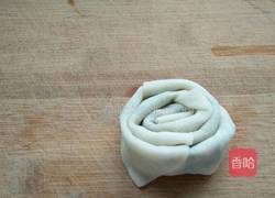 饺子皮版葱油饼的做法图解10