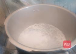 西红柿炒面的做法图解1