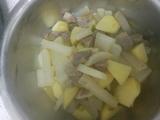 牛肉炖萝卜土豆
