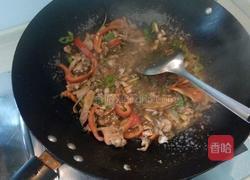 快炒天鹅蛋蚬子肉的做法图解5