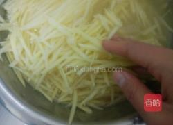 土豆丝炒尖椒的做法图解2
