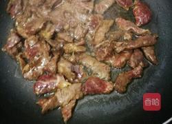 菜花炒牛肉的做法图解3