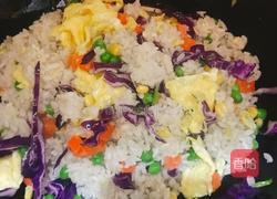 五彩炒饭的做法图解4