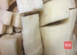 莲藕排骨汤的做法图解2