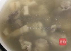 莲藕排骨汤的做法图解4