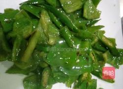 青椒炒肉的做法图解3