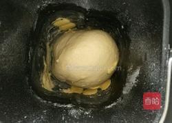 枣泥面包的做法图解1