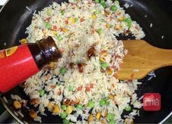 磷虾三鲜炒饭的做法图解9