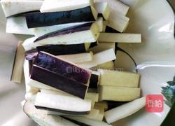 豆角干煸茄子的做法图解1