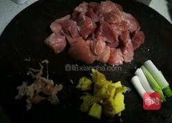 芝麻香辣肉松的做法图解4
