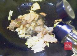 五花肉炖萝卜的做法图解8