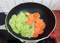 清炒莴笋片的做法图解7