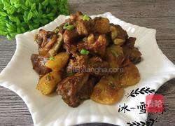 排骨炖土豆的做法图解1
