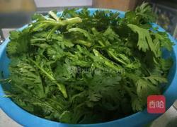 茼蒿蛋黄肉松团的做法图解2