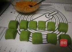 茼蒿蛋黄肉松团的做法图解15
