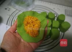 茼蒿蛋黄肉松团的做法图解16