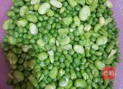 蚕豆豌豆焖饭的做法图解1