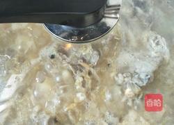 酸菜大骨头的做法图解9