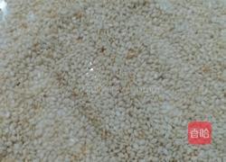 花生葡萄干牛轧糖的做法图解3