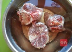 莲藕玉米猪骨汤的做法图解3