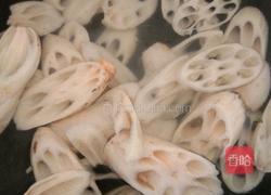凉拌藕片的做法图解3