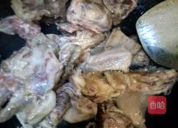 萝卜炖排骨的做法图解1