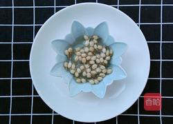茉莉银耳甜汤的做法图解3