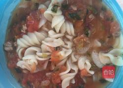 番茄蔬菜肉浇汁螺丝面的做法图解7