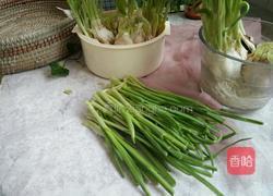 青蒜苗炒豆腐的做法图解3